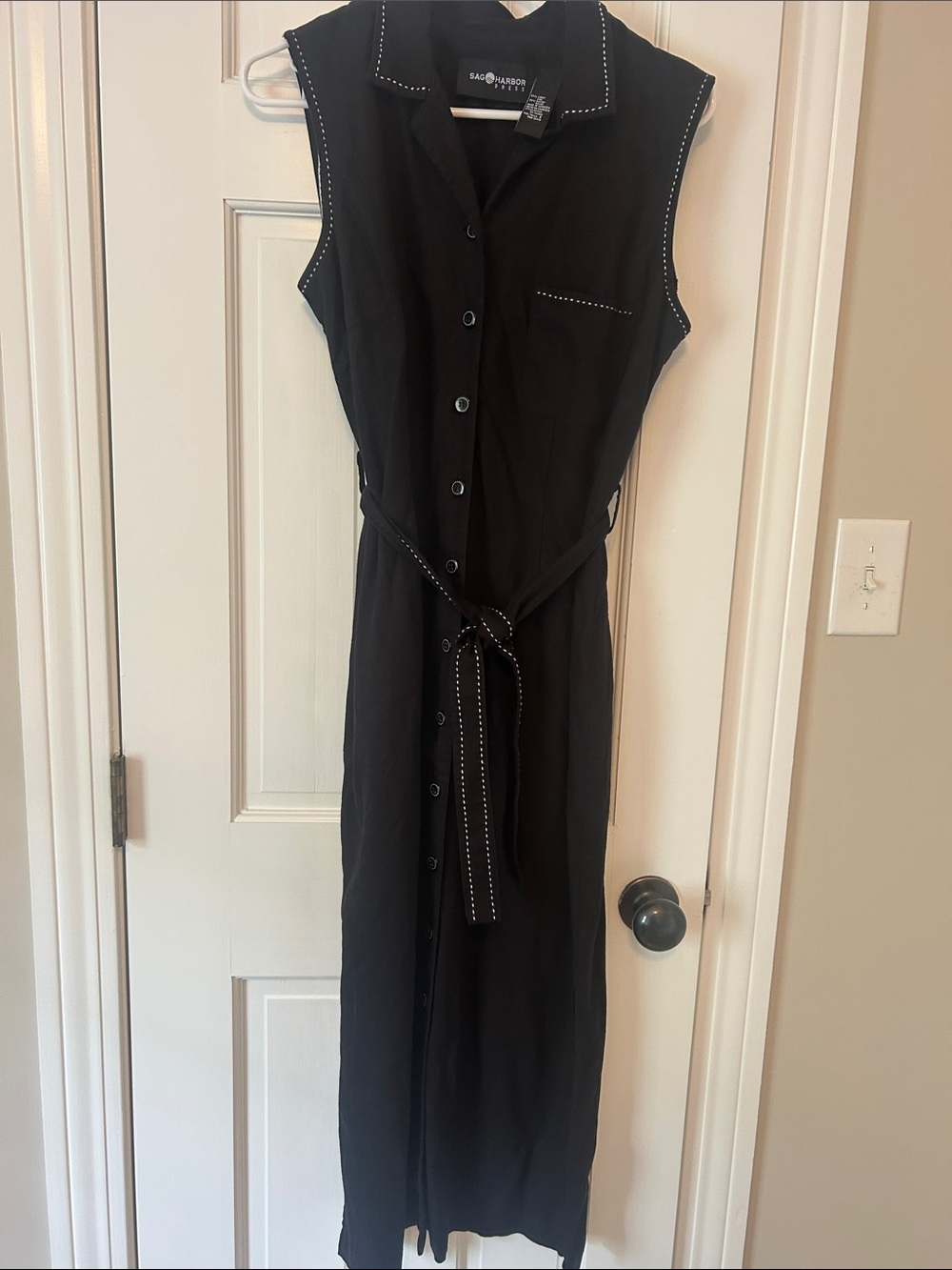 VTG Sag Harbor Black Sleeveless Maxi Shirt Dress with White Contrast Stitching